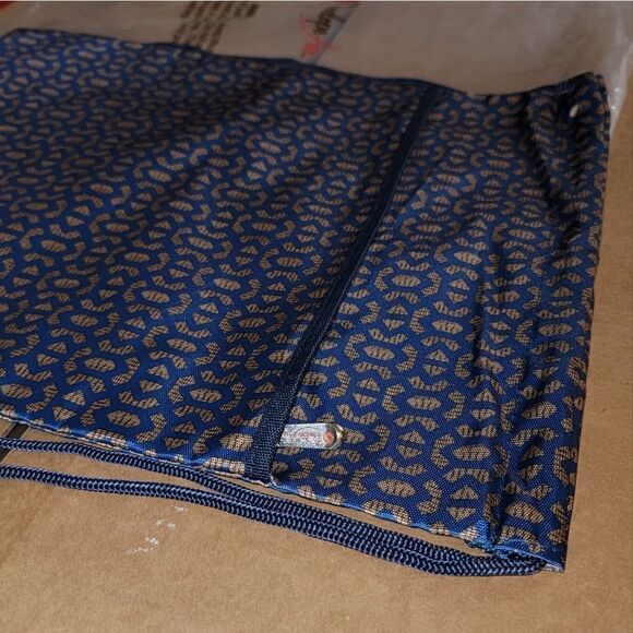 New Penelope Ann Pull Me Tight Backpack Cinch Bag Blues Brothers HTF - Picture 4 of 11